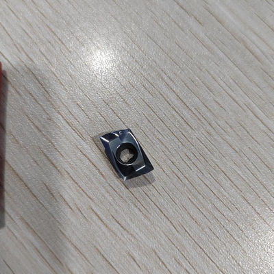 ভালো দাম সুপার সাইক্লোন কার্বাইড মিলিং সন্নিবেশ XOEX120404FR-E06 অর্ধ সমাপ্তি এবং সমাপ্তির জন্য অনলাইন